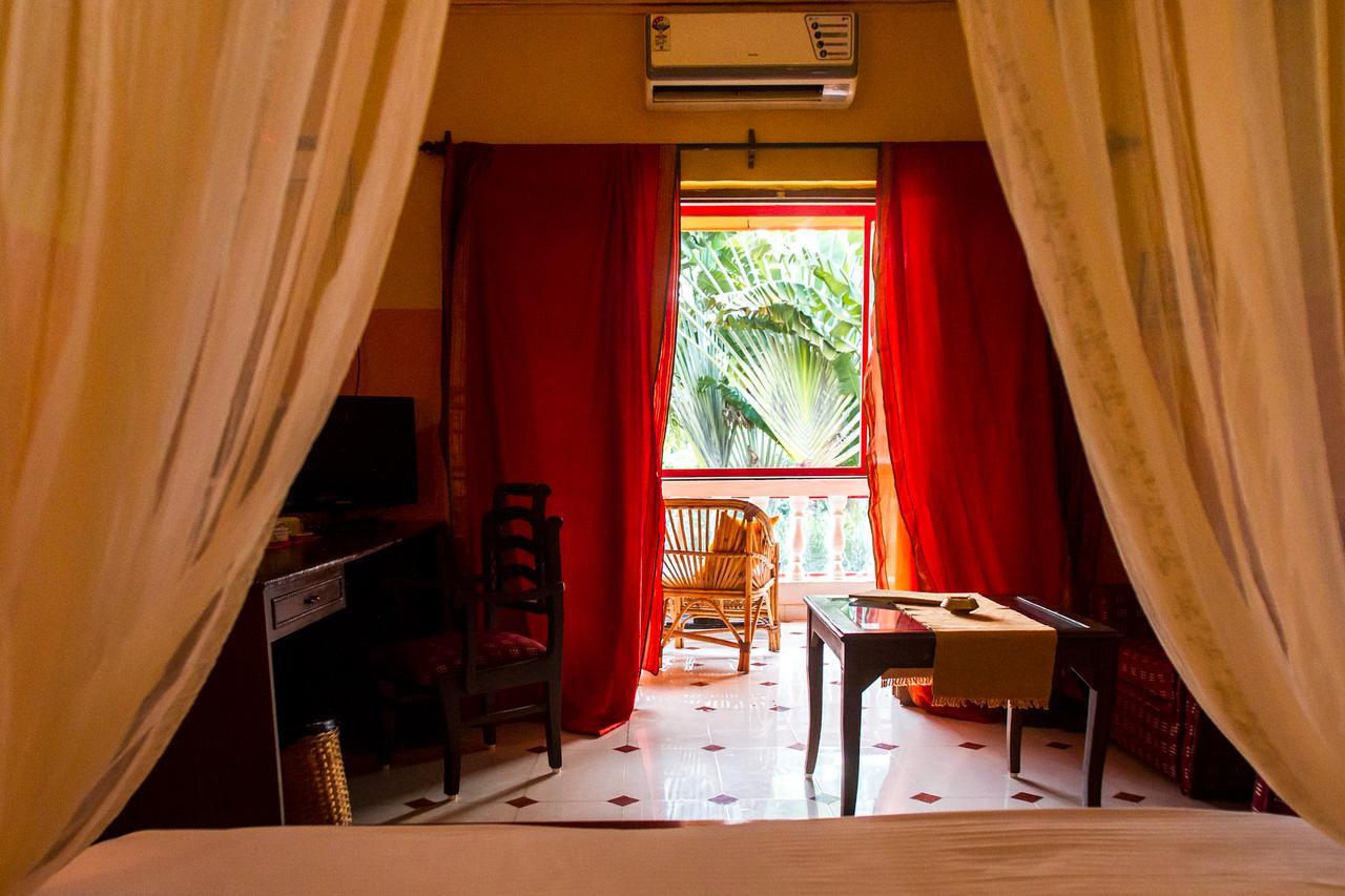 Papa Jolly Eco Resort-Near Morjim Beach Cameră foto
